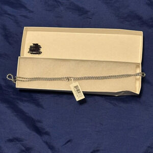 “Glamorous Stainless Steel Chain: A Touch of Elegance”